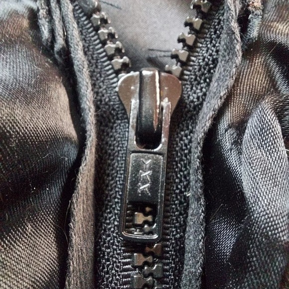 Andrew Marc opossum fur vest - Picture 12 of 16